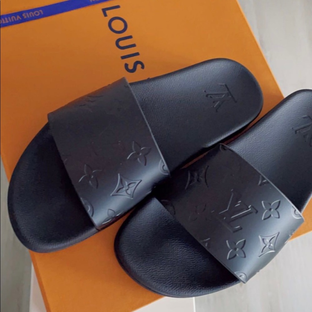 Louis Vuitton Waterfront Mule Slides